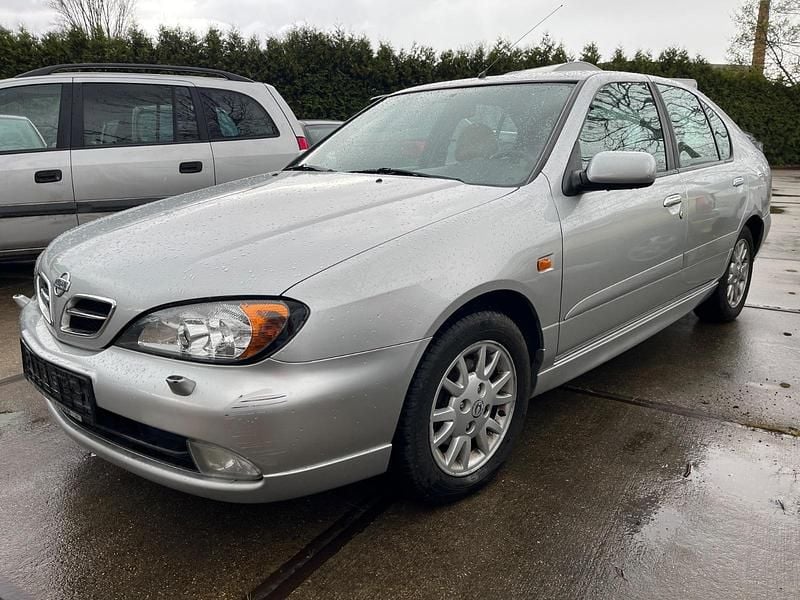 Gebraucht Nissan Primera 114 PS (83 kW) 2000 Silber Kombi