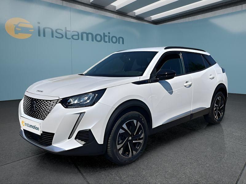 Weiß Gebraucht 2022 Peugeot e-2008 SUV | 27.799 € - Bild 1/4