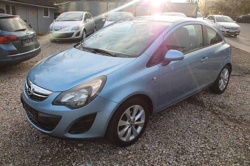 Gebraucht Opel Corsa Active 87 PS (63 kW) 2013 Blau Kleinwagen