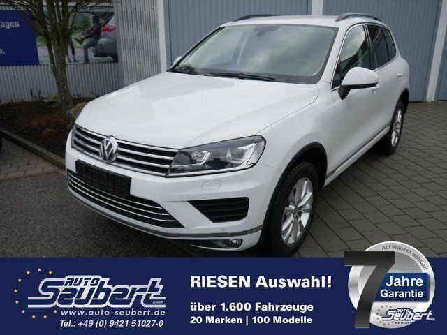 Weiß Gebraucht 2017 VW Touareg Mountain SUV | 27.990 € (Etwas zu teuer) - Bild 1/4