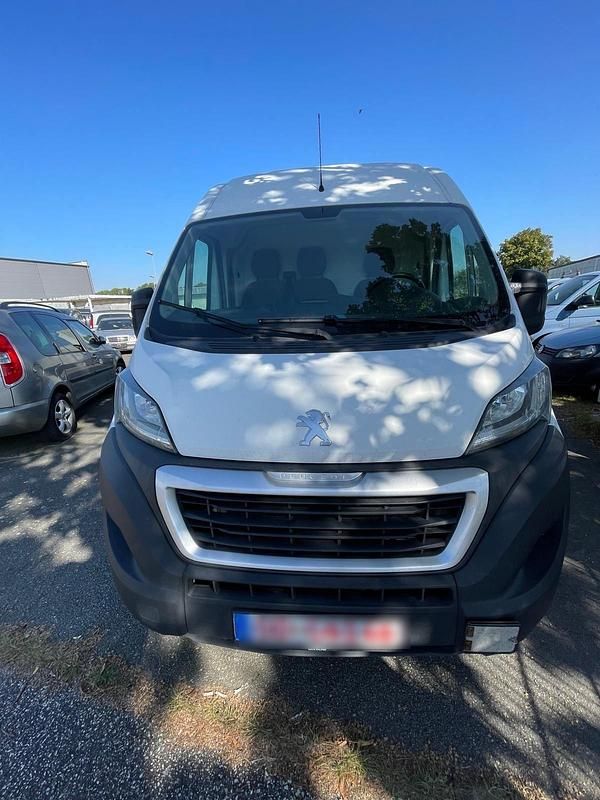 Gebraucht Peugeot Boxer 130 PS (95 kW) 2019 Weiß Van