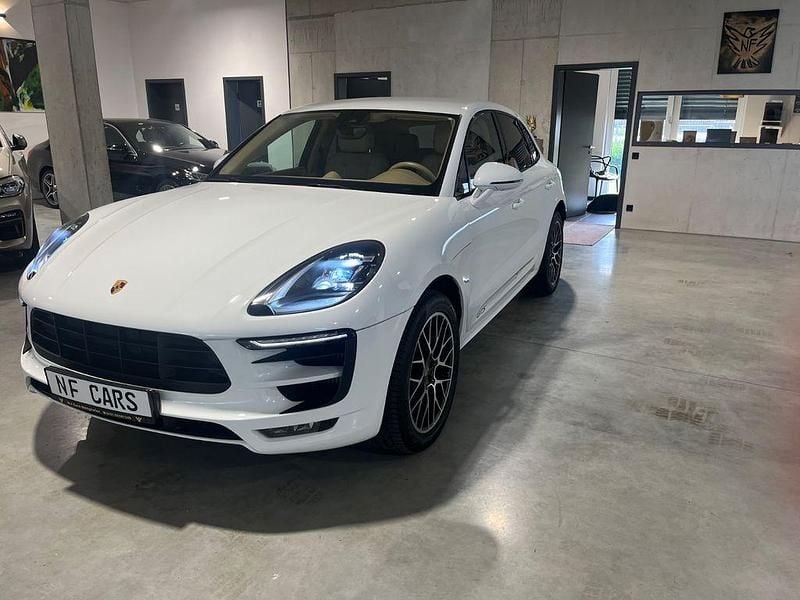Weiß Gebraucht 2016 Porsche Macan GTS Sport SUV | 34.990 € (Fairer Preis) - Bild 1/4