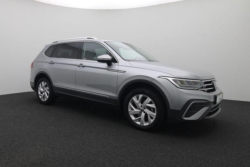 Gebraucht VW Tiguan Allspace Life 150 PS (110 kW) 2022 Silber SUV
