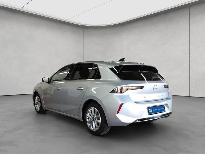 Gebraucht Opel Astra Elegance 131 PS (96 kW) 2023 Silber metallic Limousine