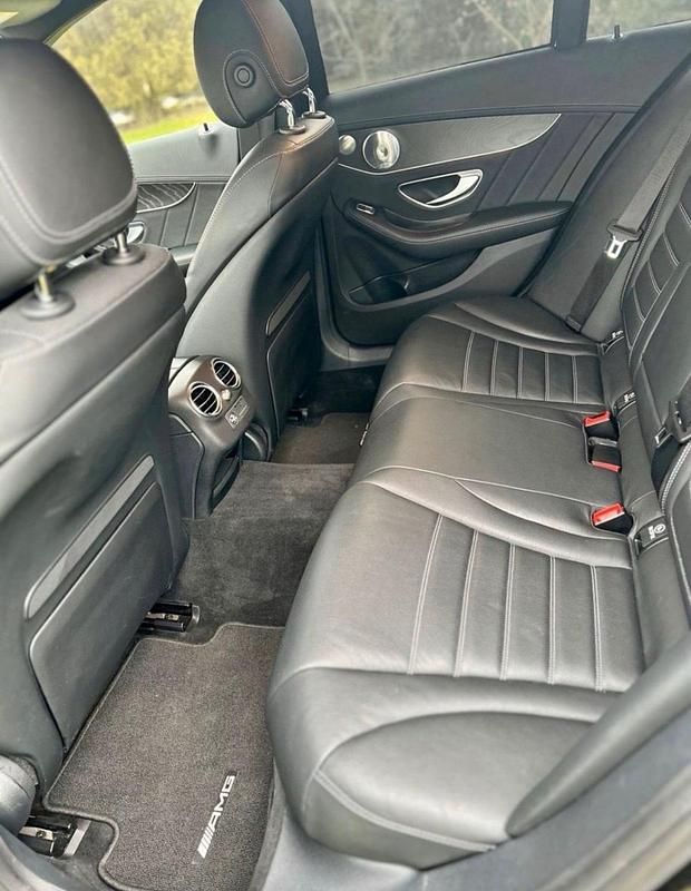 Gebraucht Mercedes C400 333 PS (244 kW) 2016 Schwarz Limousine