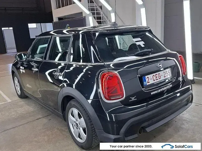 Käytetty Mini ONE 102 HP (75 kW) 2022 Musta Viistoperä