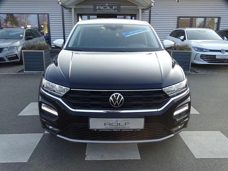 Gebraucht VW T-Roc Active 150 PS (110 kW) 2021 Schwarz deep black perleffekt (metallic) SUV