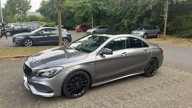 Gebraucht Mercedes CLA180 122 PS (89 kW) 2018 Grau Limousine