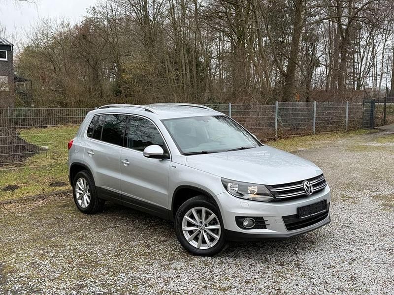 Gebraucht VW Tiguan LOUNGE 150 PS (110 kW) 2016 Silber SUV