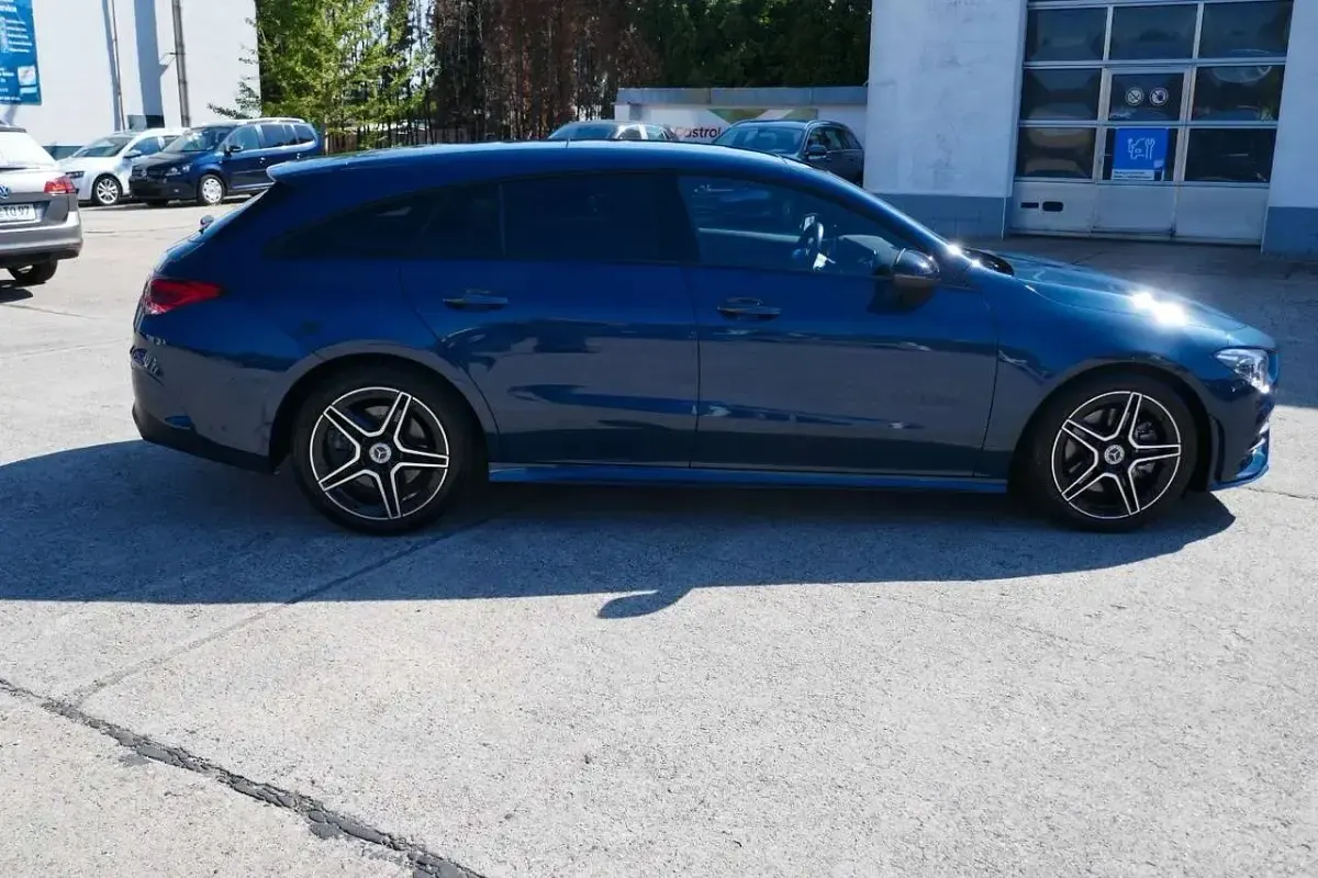 Gebraucht Mercedes CLA250 AMG line 224 PS (164 kW) 2023 Denimblau Coupé