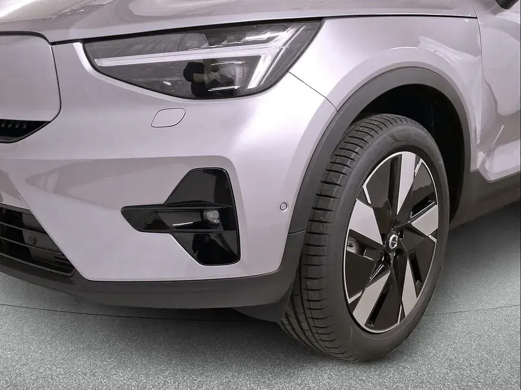 Gebraucht Volvo EX40 Plus 300 kW (408 PS) 2025 Aurora silver SUV