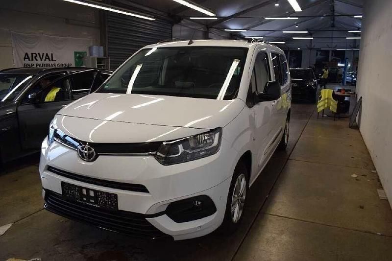 Gebraucht Toyota Proace Verso City 110 PS (80 kW) 2024 Weiß Kombi