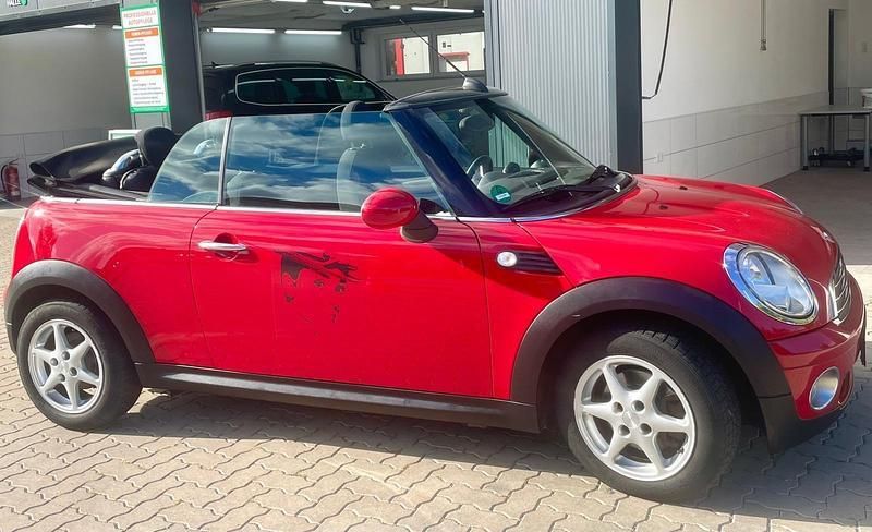 Rot Gebraucht 2009 Mini Cooper Cabriolet Cabrio | 9.400 € (Etwas zu teuer) - Bild 1/4