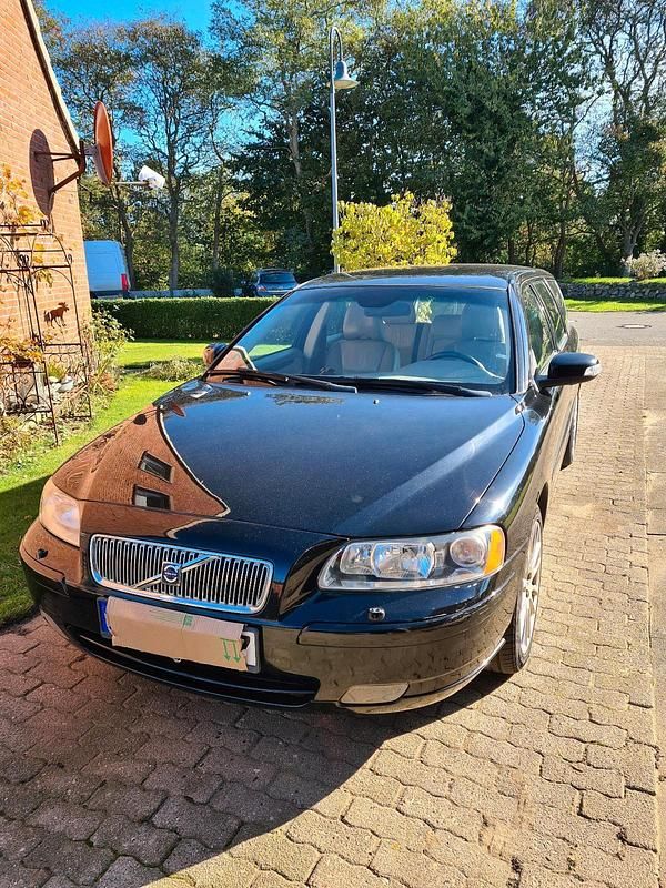 Schwarz Gebraucht 2007 Volvo V70 Kombi | 3.750 € (Fairer Preis) - Bild 1/4