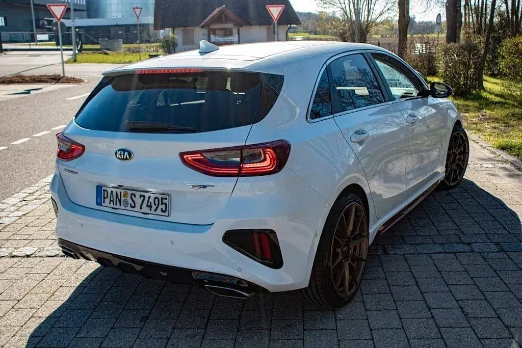 Gebraucht Kia Ceed GT GT 204 PS (150 kW) 2020 Weiß Limousine