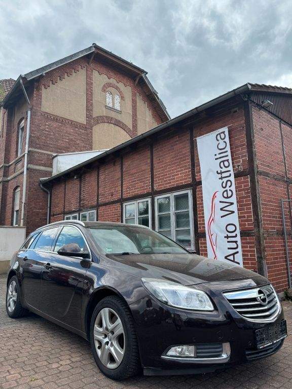 Braun Gebraucht 2011 Opel Insignia Kombi | 4.700 € (Guter Preis) - Bild 1/4