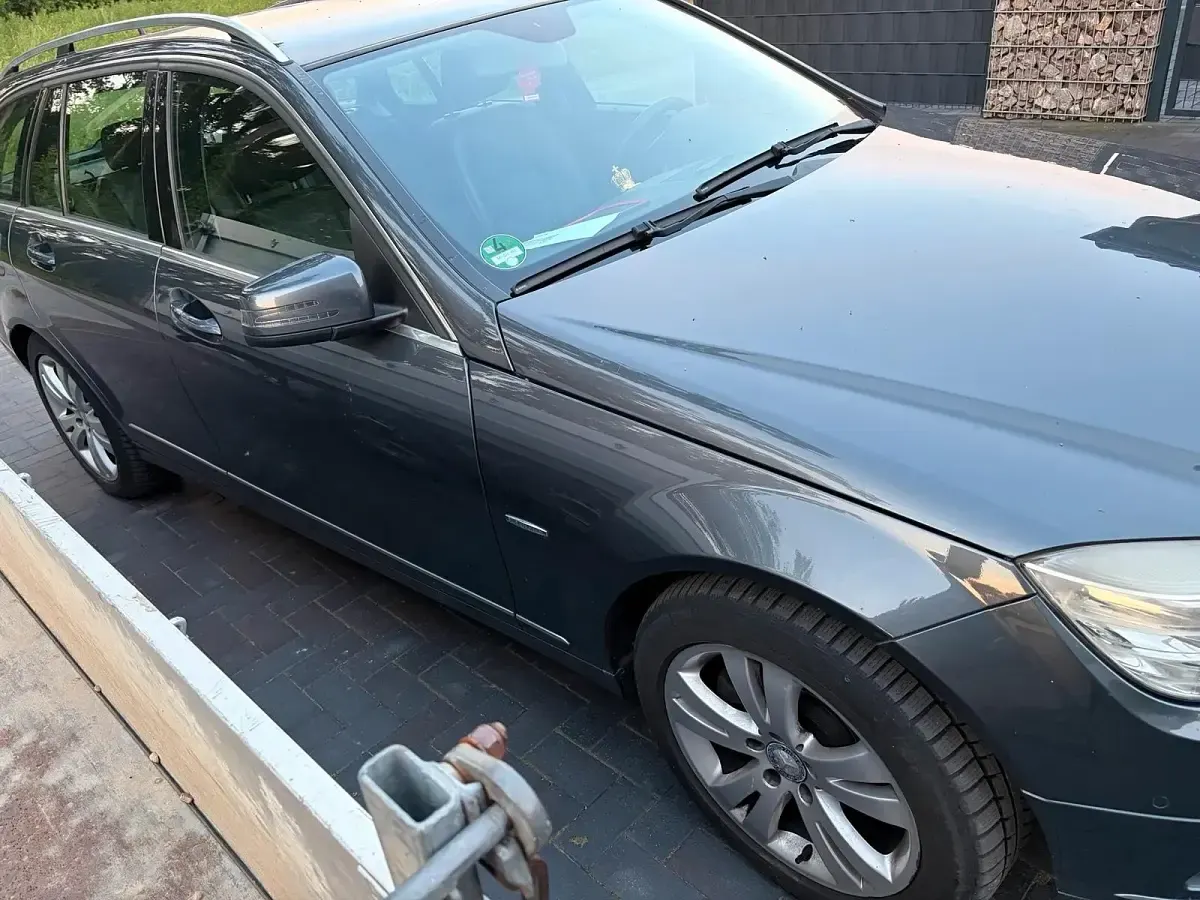 Gebraucht Mercedes C250 204 PS (150 kW) 2010 Grau Kombi