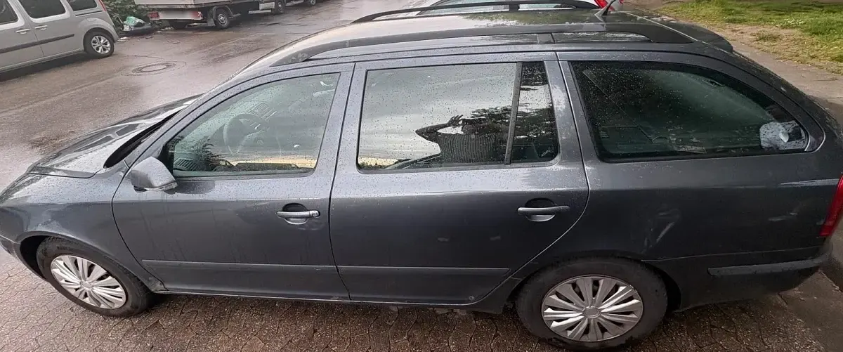 Używany Skoda Octavia 140 KM (102 kW) 2007 Szary Kombi