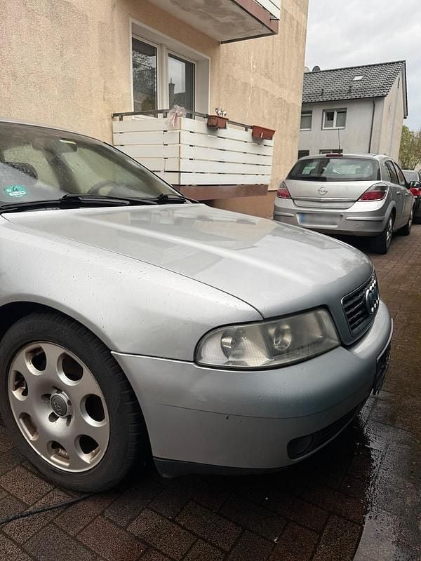 Gebraucht Audi A4 150 PS (110 kW) 1999 Silber Limousine