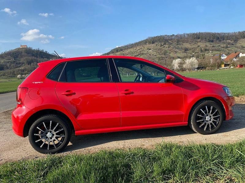 Gebraucht VW Polo Edition 86 PS (63 kW) 2010 Rot Kleinwagen