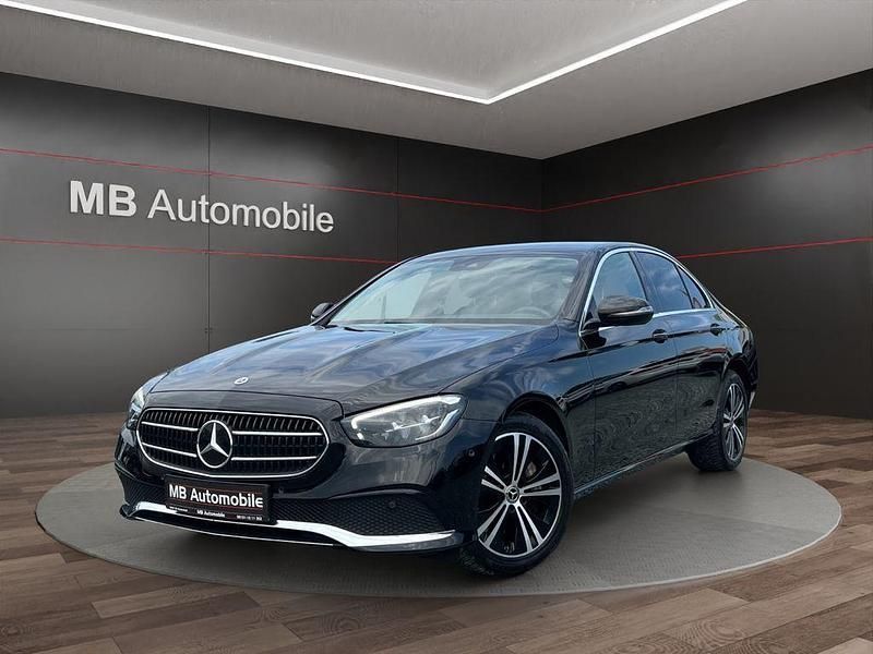 Schwarz Gebraucht 2021 Mercedes E400 Limousine | 37.480 € (Superpreis) - Bild 1/4