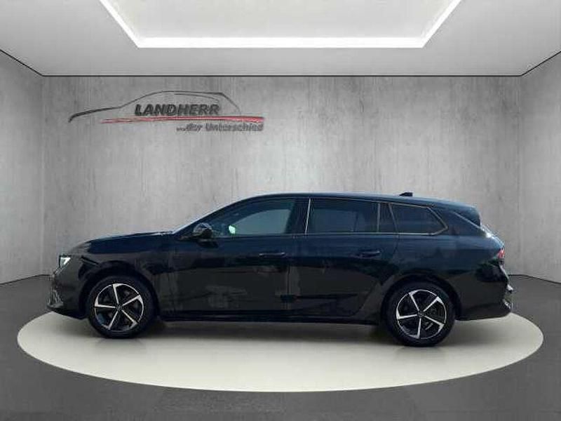 Gebraucht Opel Astra 131 PS (96 kW) 2024 Karbon schwarz Kombi