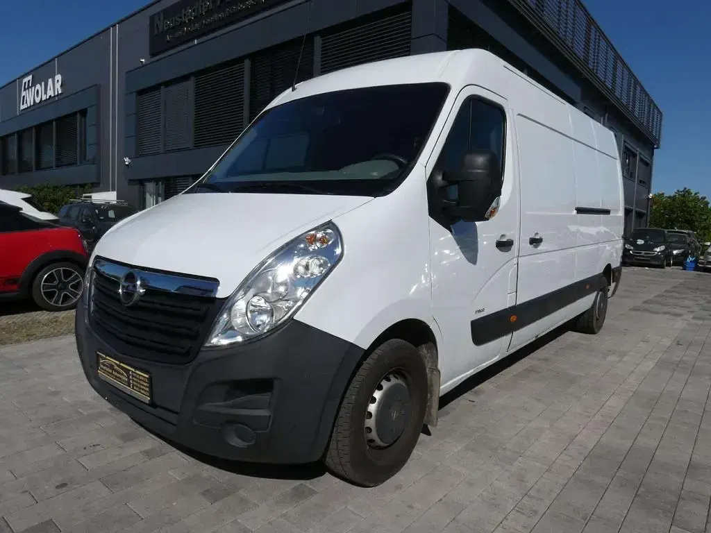 Używany Opel Movano 131 KM (96 kW) 2018 Biały Minivan