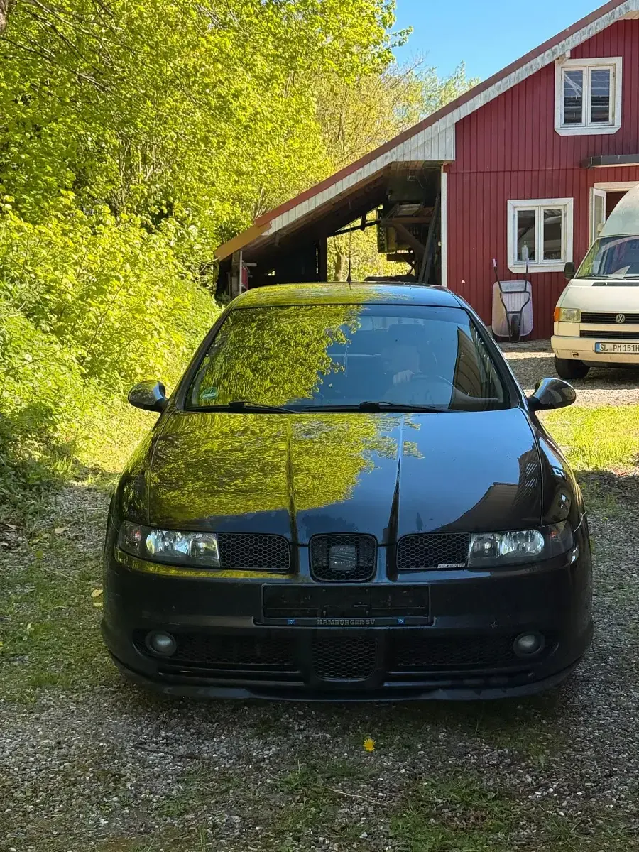 Gebraucht Seat Leon 105 PS (77 kW) 2003 Schwarz Kleinwagen