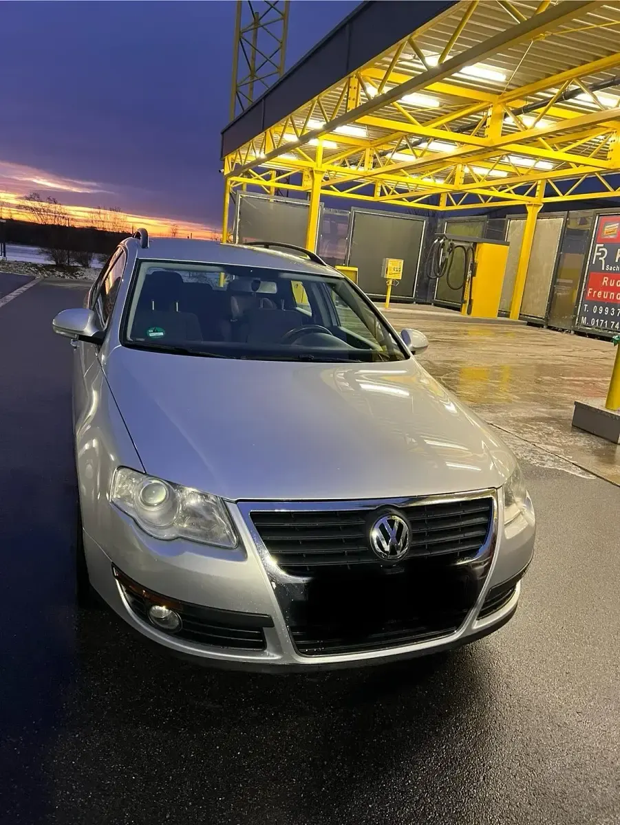 Gebraucht VW Passat 2010 Silber Limousine