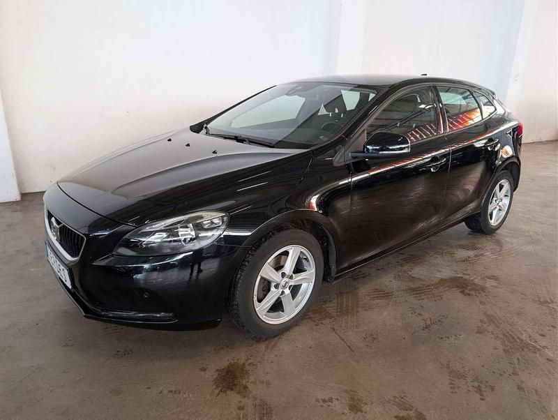Gebraucht Volvo V40 Kinetic 120 PS (88 kW) 2018 Schwarz Kombi