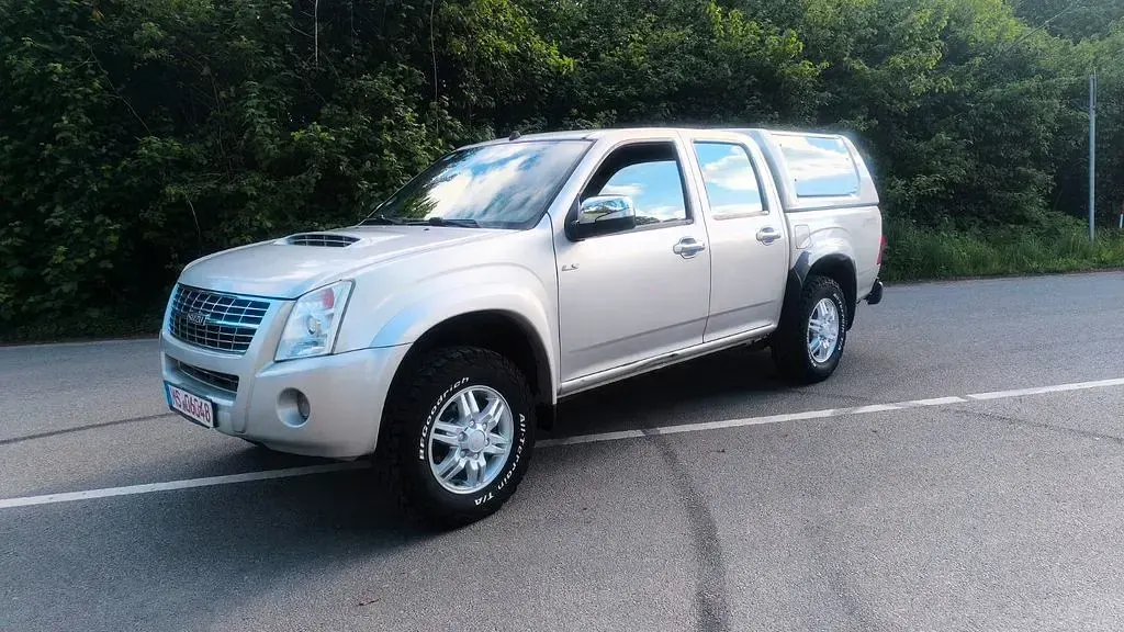 Gebraucht Isuzu D-Max 136 PS (100 kW) 2011 Silber Pickup
