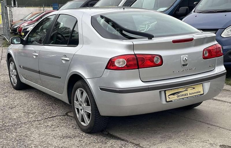 Gebraucht Renault Laguna II 111 PS (81 kW) 2005 Silber Limousine