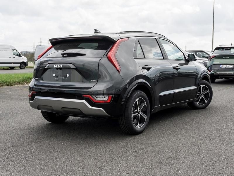 Gebraucht Kia Niro Vision 129 PS (94 kW) 2025 Interstellar grau metallic SUV