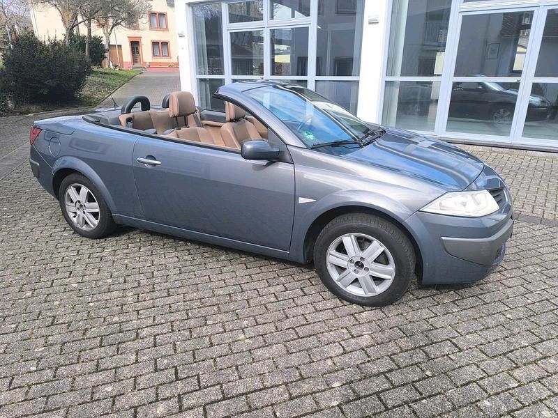 Gebraucht Renault Mégane II 113 PS (83 kW) 2007 Grau Cabrio