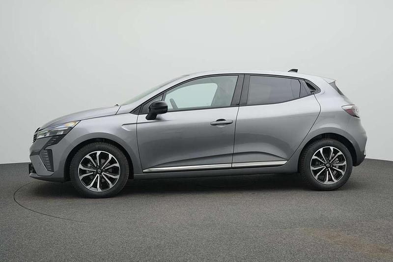 Gebraucht Renault Clio V Techno 91 PS (66 kW) 2025 Metallic lackierung Kleinwagen