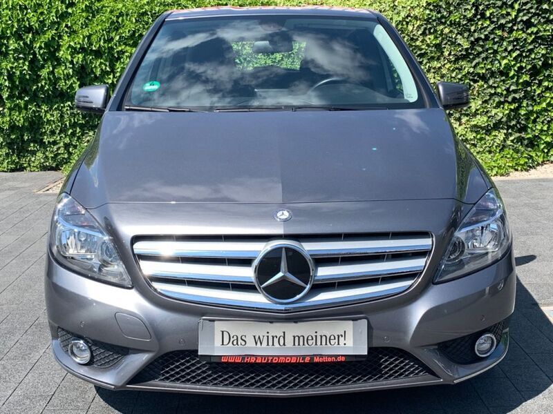 Gebraucht Mercedes B200 156 PS (114 kW) 2012 Mountaingrau  met. Van / Kleinbus