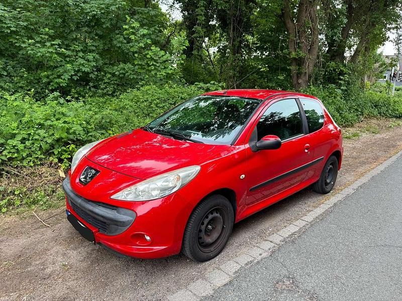 Rot Gebraucht 2010 Peugeot 206+ Kleinwagen | 2.650 € (Fairer Preis) - Bild 1/4