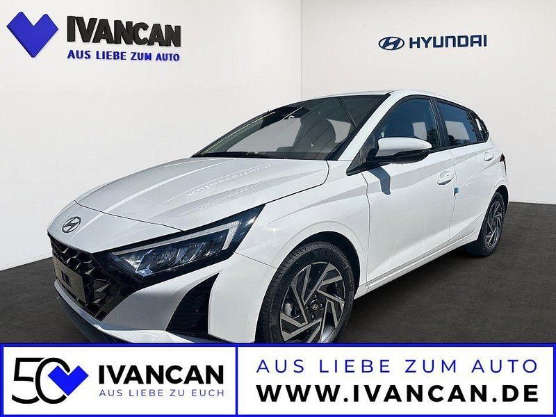 Weiss Neu 2025 Hyundai i20 Trend Kleinwagen | 21.790 € (Fairer Preis) - Bild 1/4