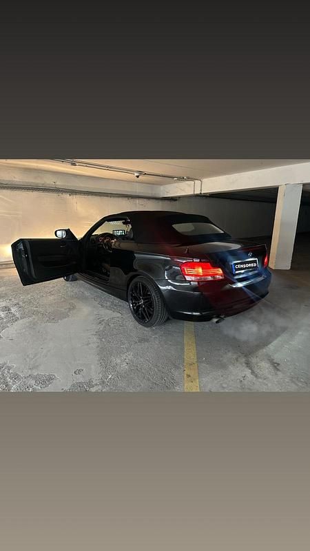Gebraucht BMW 118 Cabriolet 143 PS (105 kW) 2010 Schwarz Cabrio