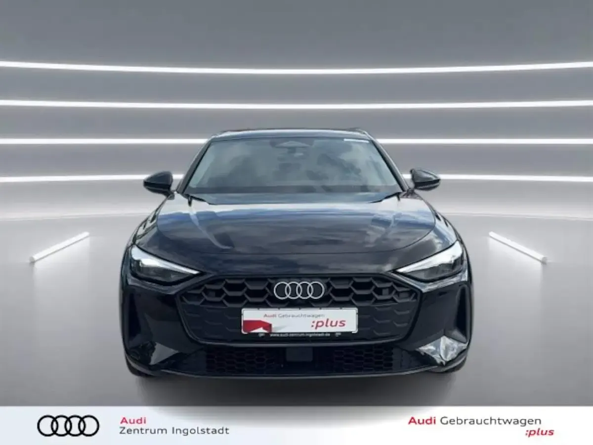 Gebraucht Audi A5 Design 150 PS (110 kW) 2025 Mythosschwarz metallic Kombi