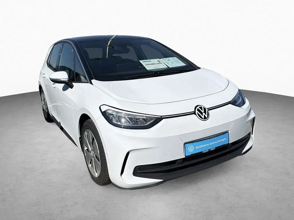 Używany VW ID.3 Pro 150 kW (204 KM) 2024 Biały Hatchback