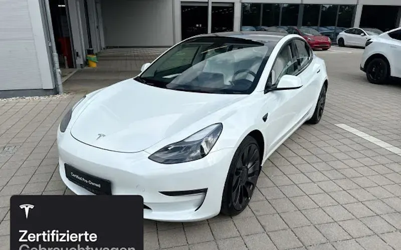 Used Tesla Model 3 Performance 377 kW (513 HP) 2022 White Sedan