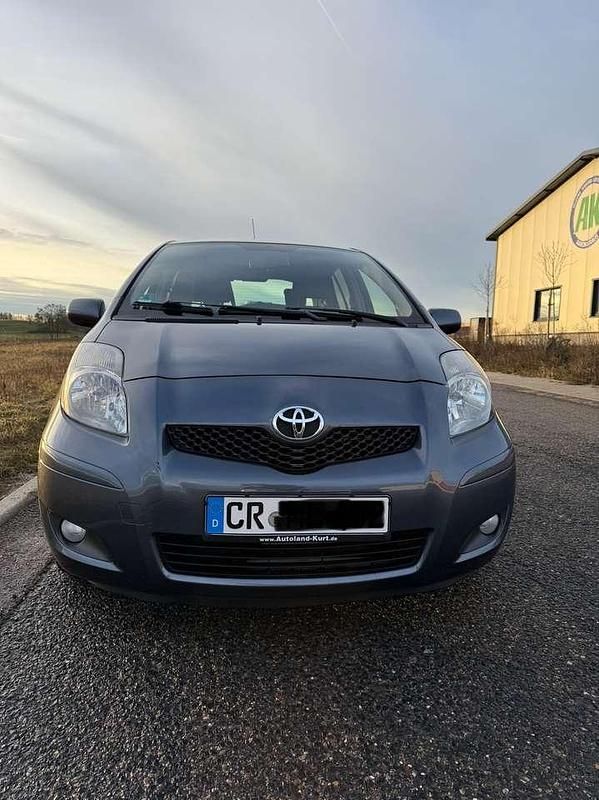 Gebraucht Toyota Yaris Executive 101 PS (74 kW) 2008 Kleinwagen