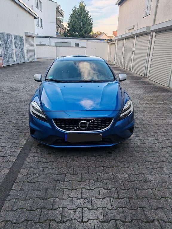 Gebraucht Volvo V40 R-Design 150 PS (110 kW) 2018 Blau Kombi