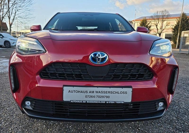 Gebraucht Toyota Yaris Cross Team 116 PS (85 kW) 2022 Emotional red2 SUV