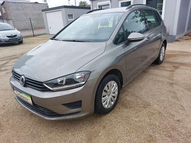 Limestone grey metallic Gebraucht 2014 VW Golf Sportsvan Trendline Van / Kleinbus | 9.500 € (Fairer Preis) - Bild 1/4
