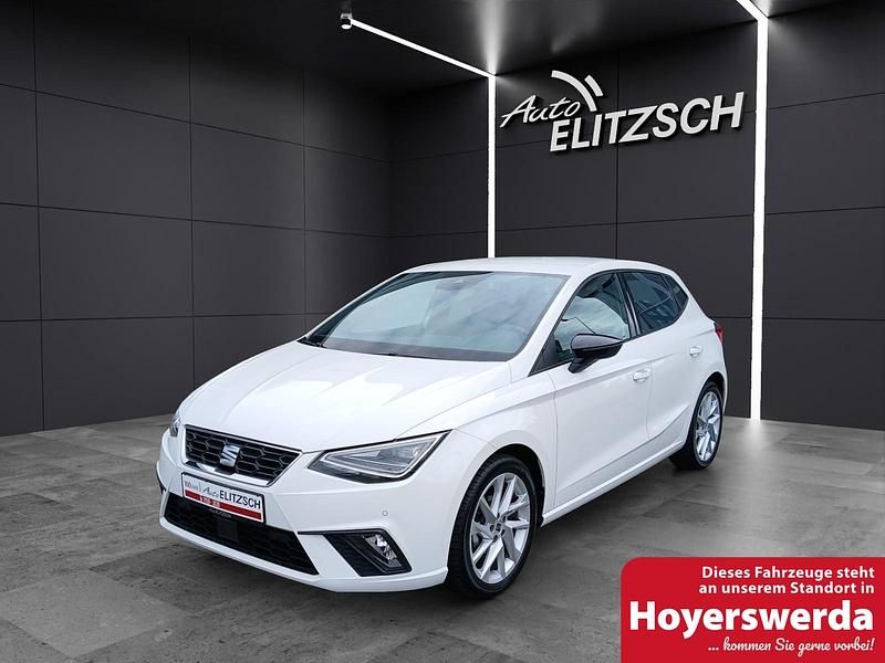 "candy" weiss Gebraucht 2022 Seat Ibiza FR Limousine | 16.700 € (Fairer Preis) - Bild 1/4