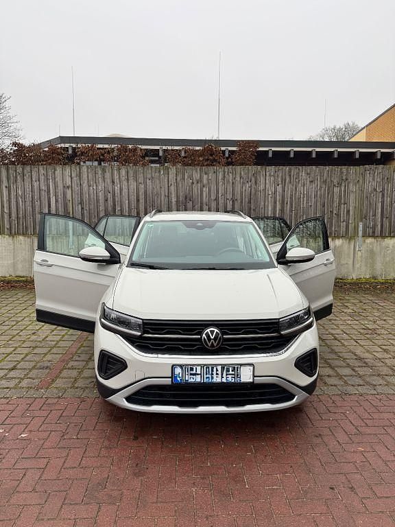 Grau Gebraucht 2024 VW T-Cross Life SUV | 22.500 € (Etwas zu teuer) - Bild 1/4