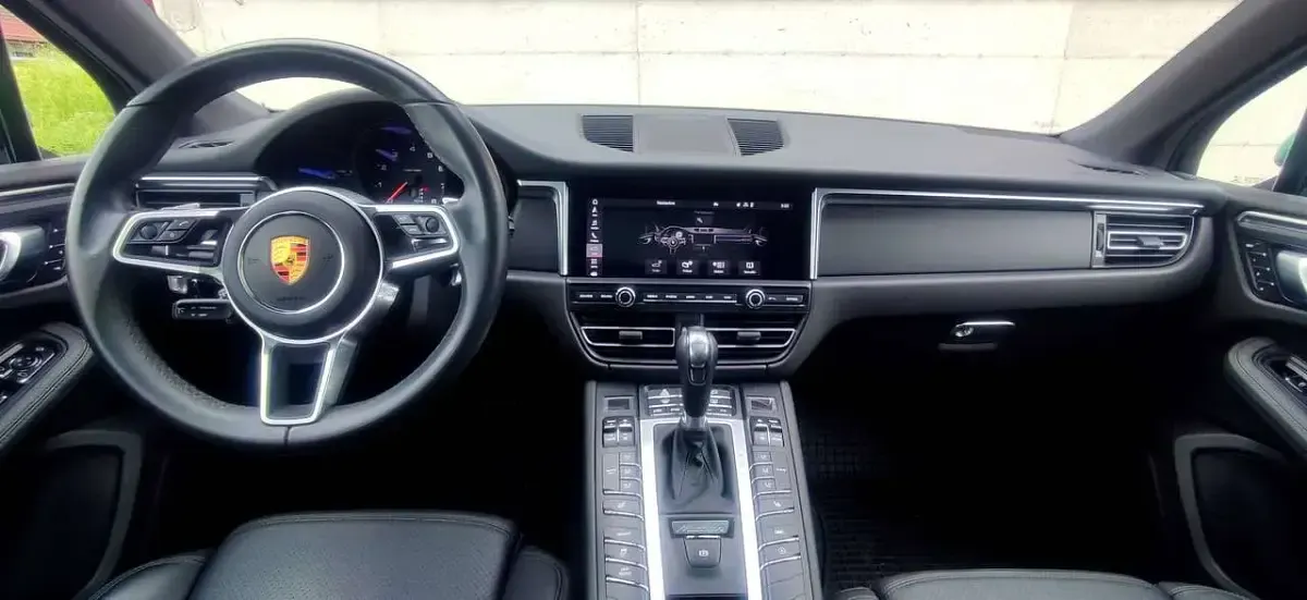 Gebraucht Porsche Macan 245 PS (180 kW) 2021 Schwarz SUV