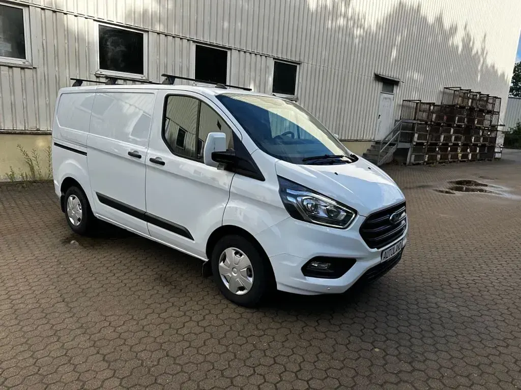 Gebraucht Ford Transit Custom 131 PS (96 kW) 2021 Weiß Van / Kleinbus